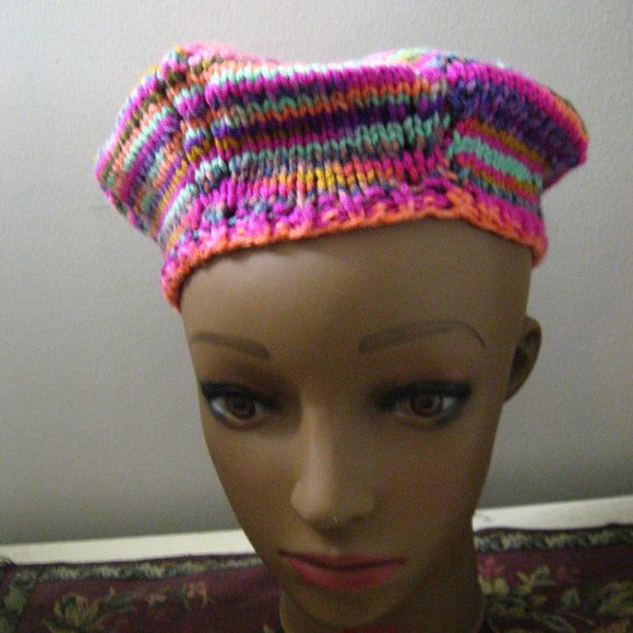 🌈 Rainbow Knit Adult Beret Cap - Picture 3 of 10
